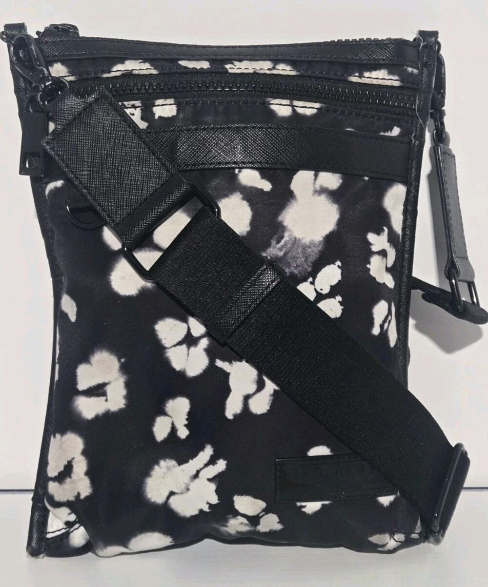 Ted Baker London Black White Floral Nylon Crossbody Messenger Bag Double Zip